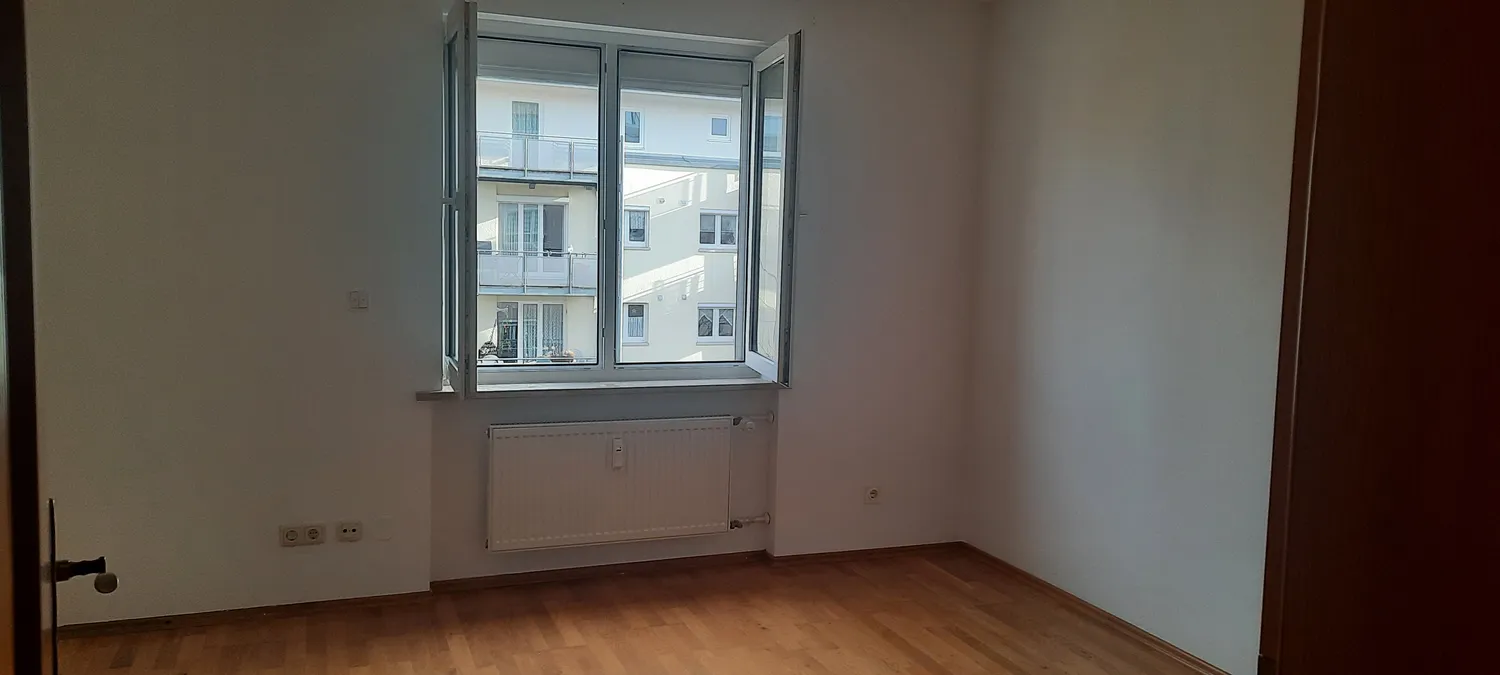 4 Zimmer Wohnung mit 100 m² in Augsburg – Bild 7