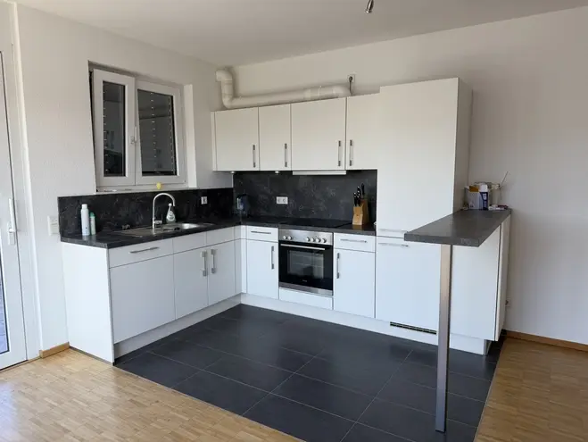 3 Zimmer Wohnung mit 106 m² in Karlsruhe – Bild 2