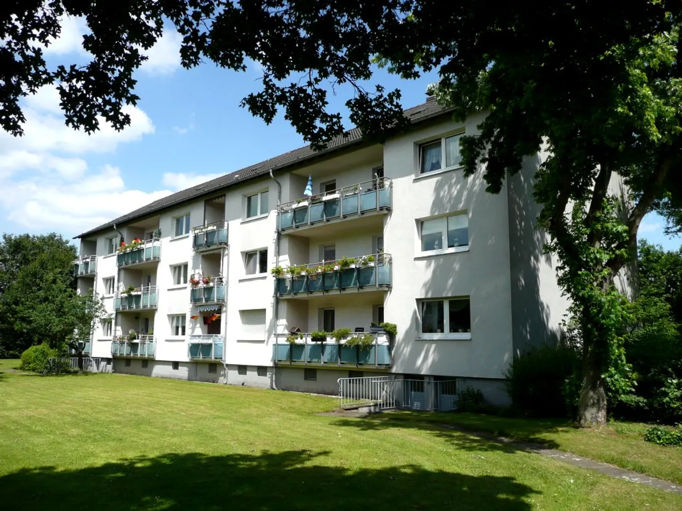 4 Zimmer Wohnung mit 72 m² in Duisburg – Bild 1