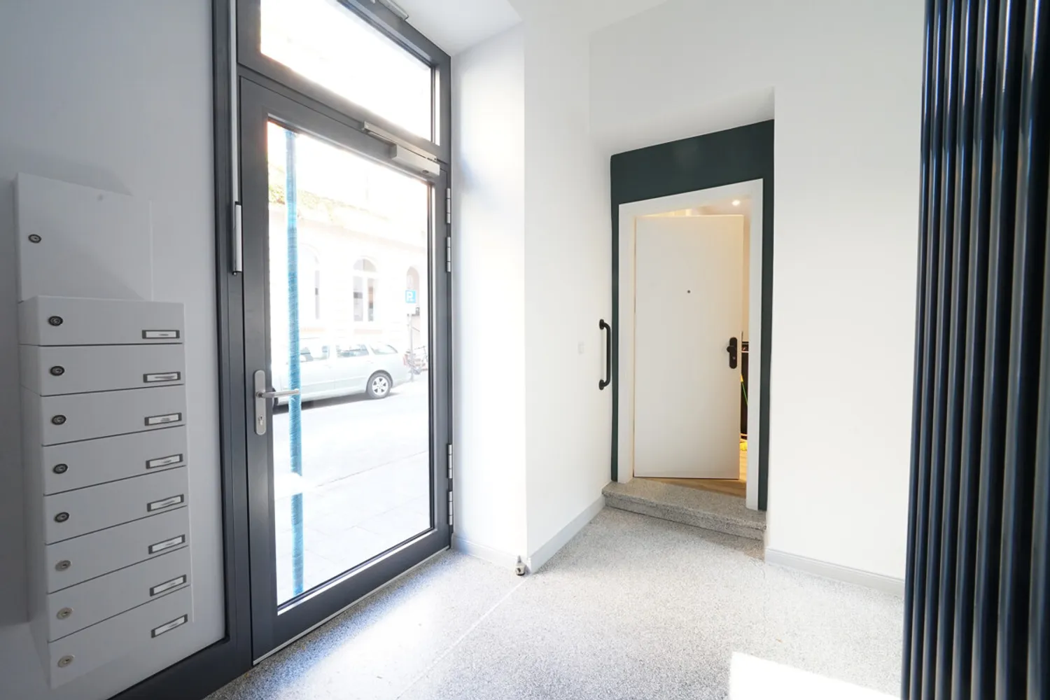 2 room apartment with 73 m² in Cologne – Photo 2
