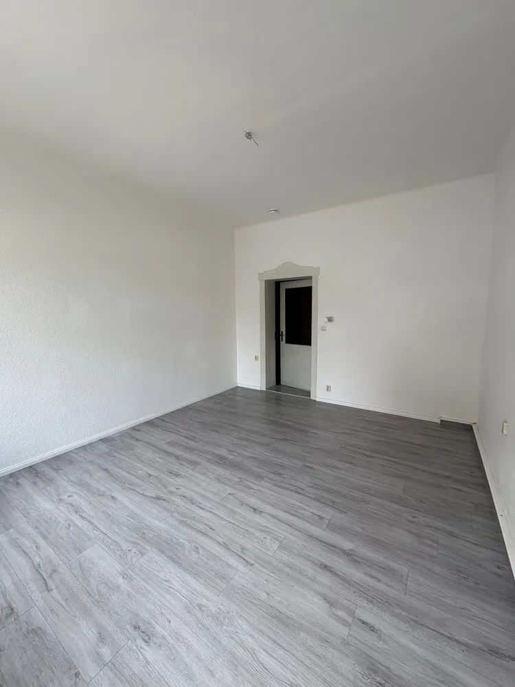 4 Zimmer Wohnung mit 110 m² in Halle (Saale) – Bild 12