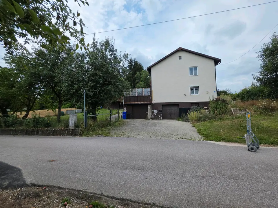 8 Zimmer Haus mit 110 m² in Landshut – Bild 1