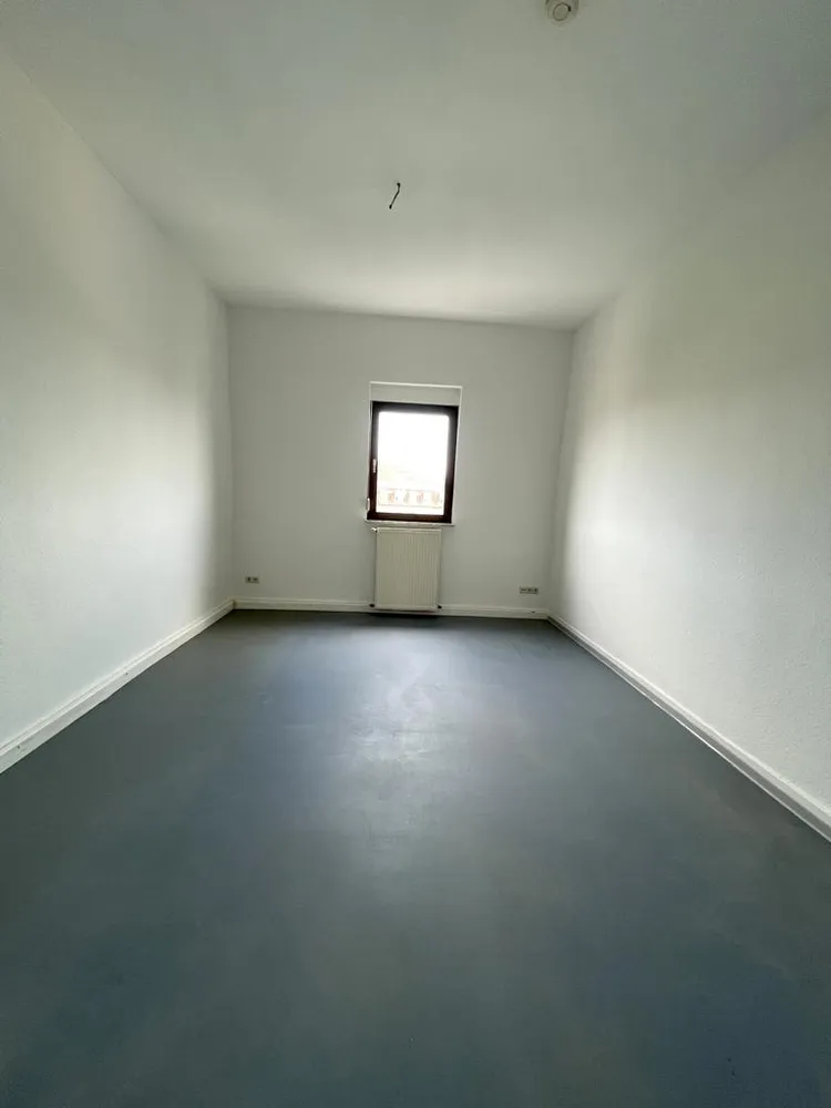 6 Zimmer Wohnung mit 117 m² in Karlsruhe – Bild 3