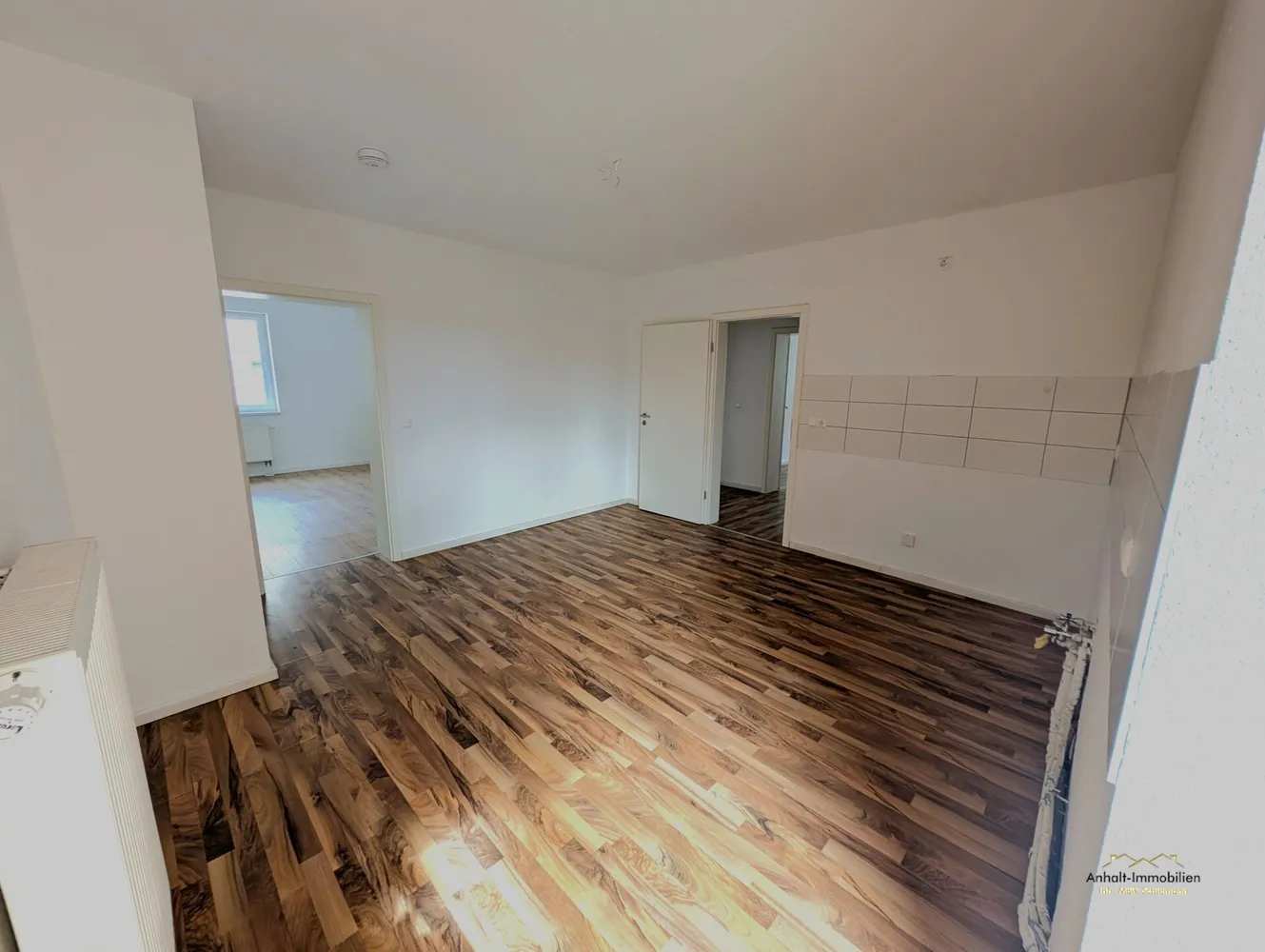 4 Zimmer Wohnung mit 92 m² in Bitterfeld-Wolfen – Bild 2