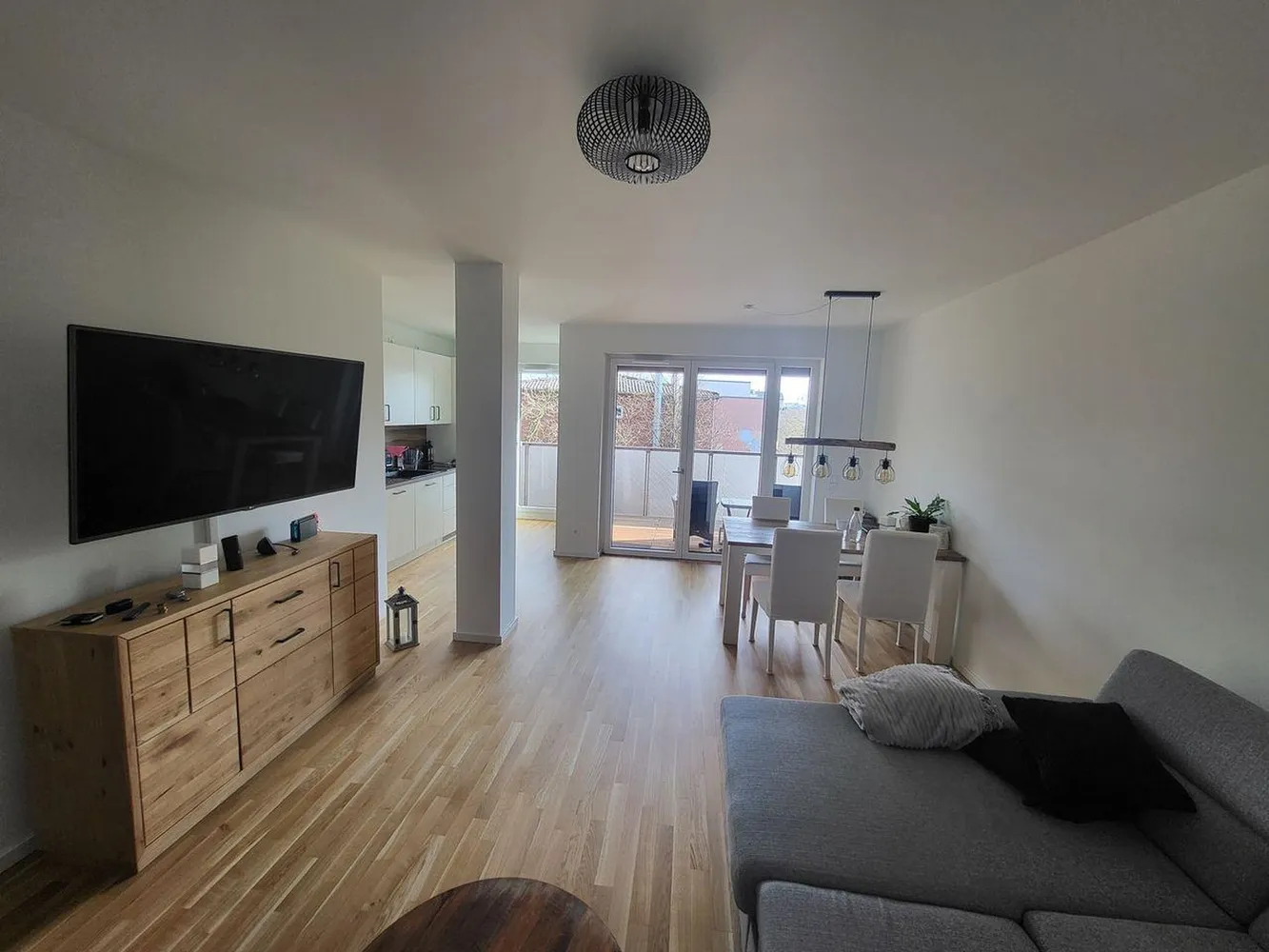 2 Zimmer Wohnung mit 70 m² in Hamburg – Bild 1