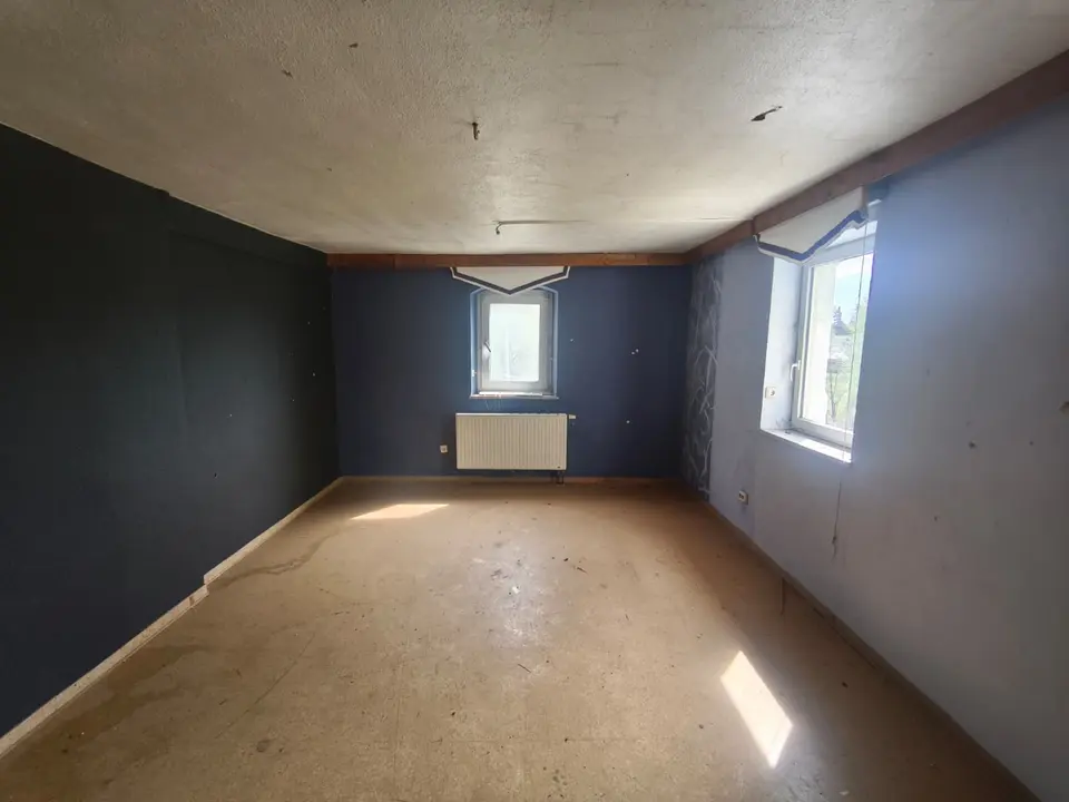 10 Zimmer Haus mit 200 m² in Hof – Bild 2