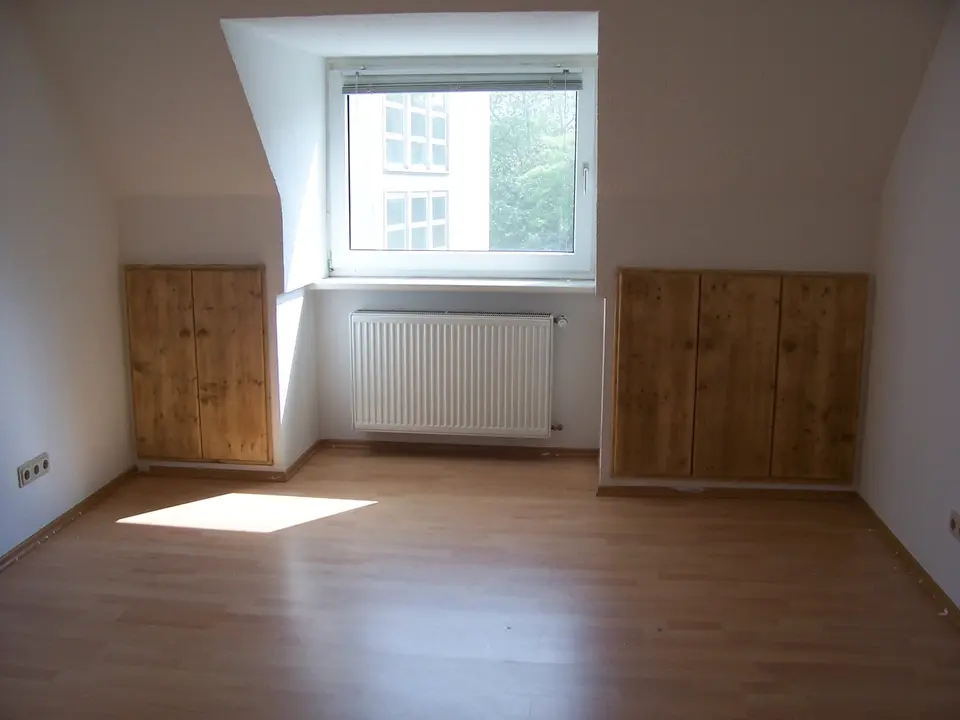 4 Zimmer Wohnung mit 105 m² in Saarbrücken – Bild 8