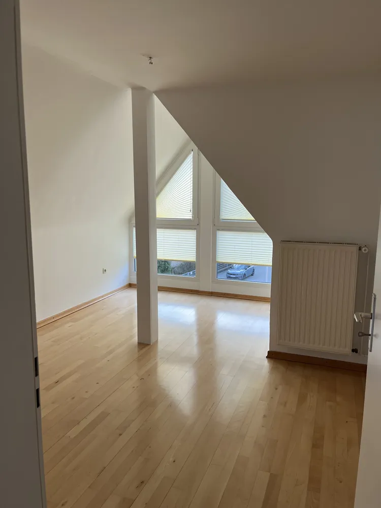 4 Zimmer Wohnung mit 65 m² in Rüsselsheim am Main – Bild 2
