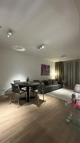 1 Zimmer Wohnung mit 62 m² in Frankfurt am Main – Bild 1