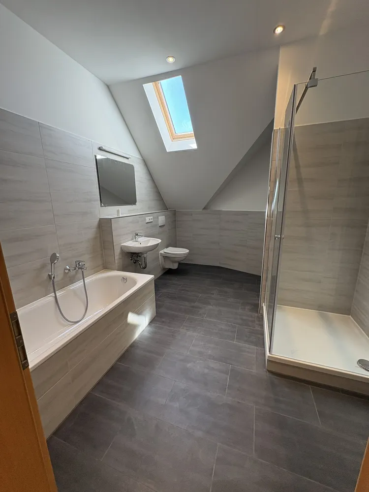 4 Zimmer Wohnung mit 120 m² in Hannover – Bild 7