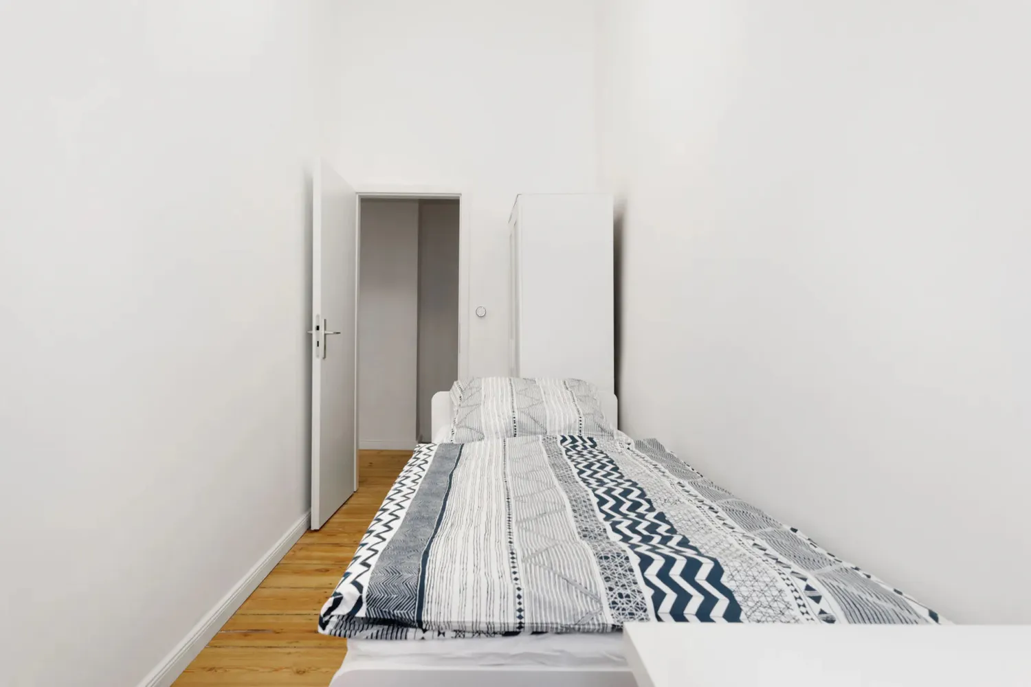 Shared room with 8 m² in Berlin – Photo 3