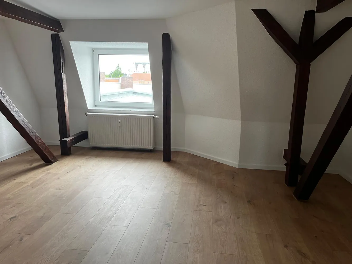 2 Zimmer Wohnung mit 72 m² in Halle (Saale) – Bild 2