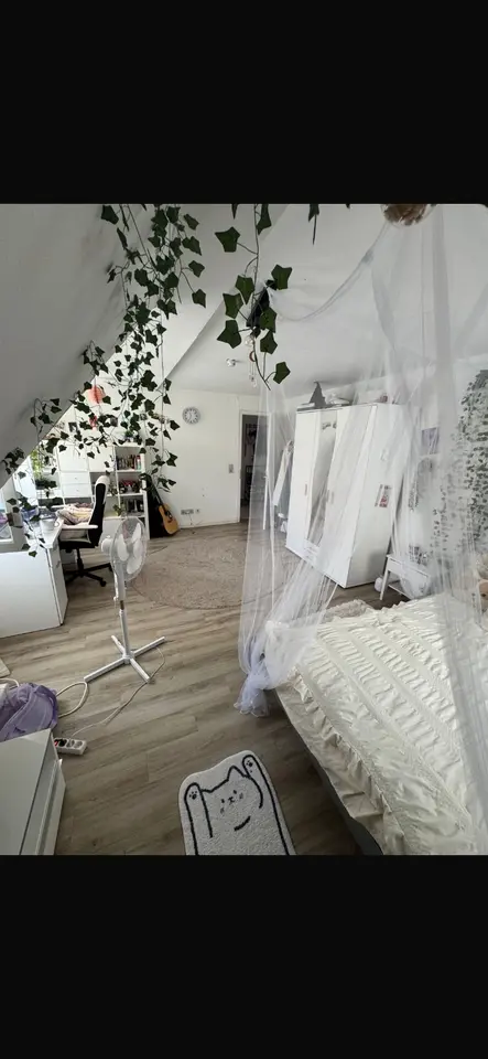 8 Zimmer Wohnung mit 181 m² in Nürtingen – Bild 1