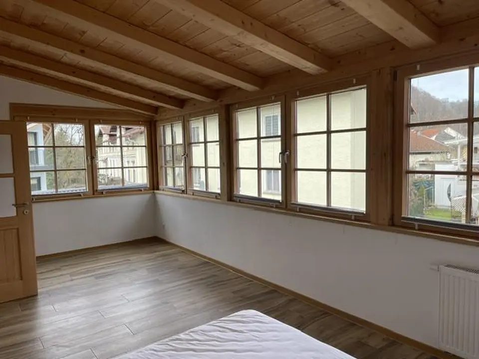 6 Zimmer Wohnung mit 131 m² in Traunstein – Bild 1