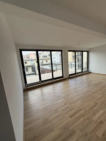 4 Zimmer Wohnung mit 108 m² in Halle (Saale) – Bild 2