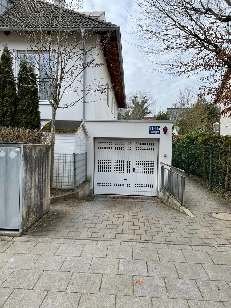 2 Zimmer Wohnung mit 70 m² in München – Bild 2