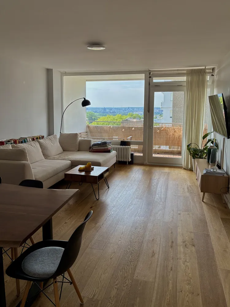 3 Zimmer Wohnung mit 90 m² in Frankfurt am Main – Bild 1