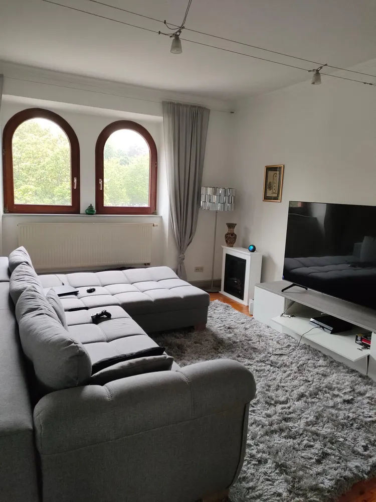 2 Zimmer Wohnung mit 130 m² in Kaiserslautern – Bild 1