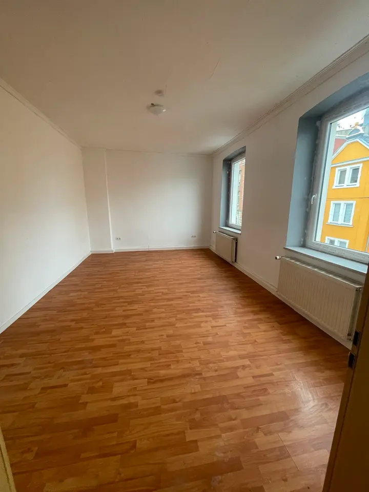 3 Zimmer Wohnung mit 115 m² in Hof – Bild 2