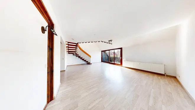 3 Zimmer Wohnung mit 143 m² in Nürnberg – Bild 2