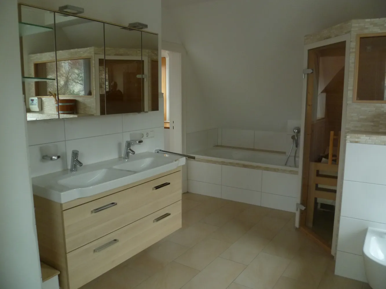 8 Zimmer Haus mit 274 m² in Ludwigsburg – Bild 3