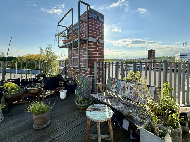 2 Zimmer Wohnung mit 81 m² in Berlin – Bild 1