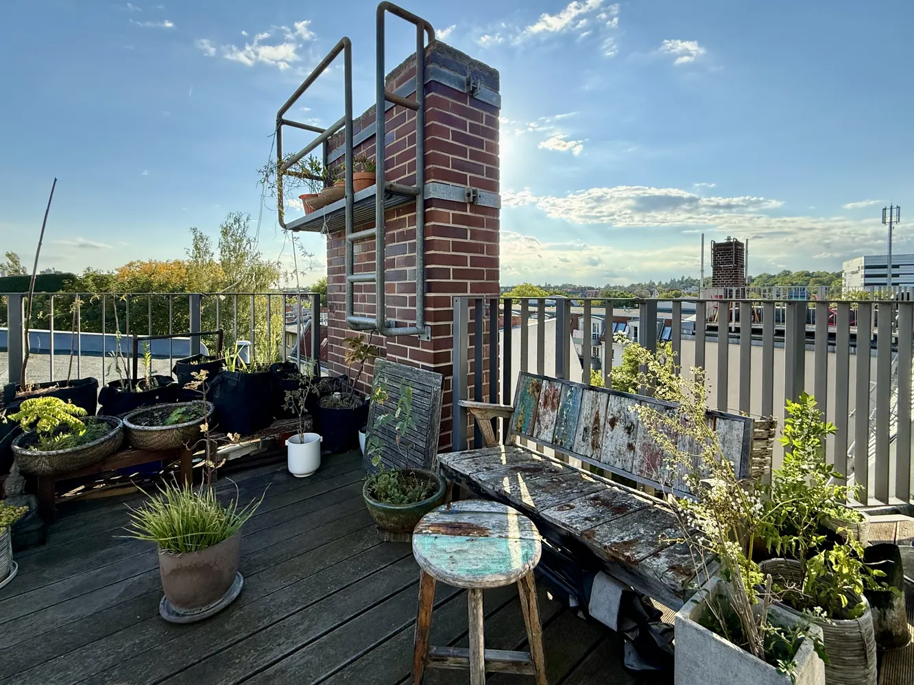 2 Zimmer Wohnung mit 81 m² in Berlin – Bild 1