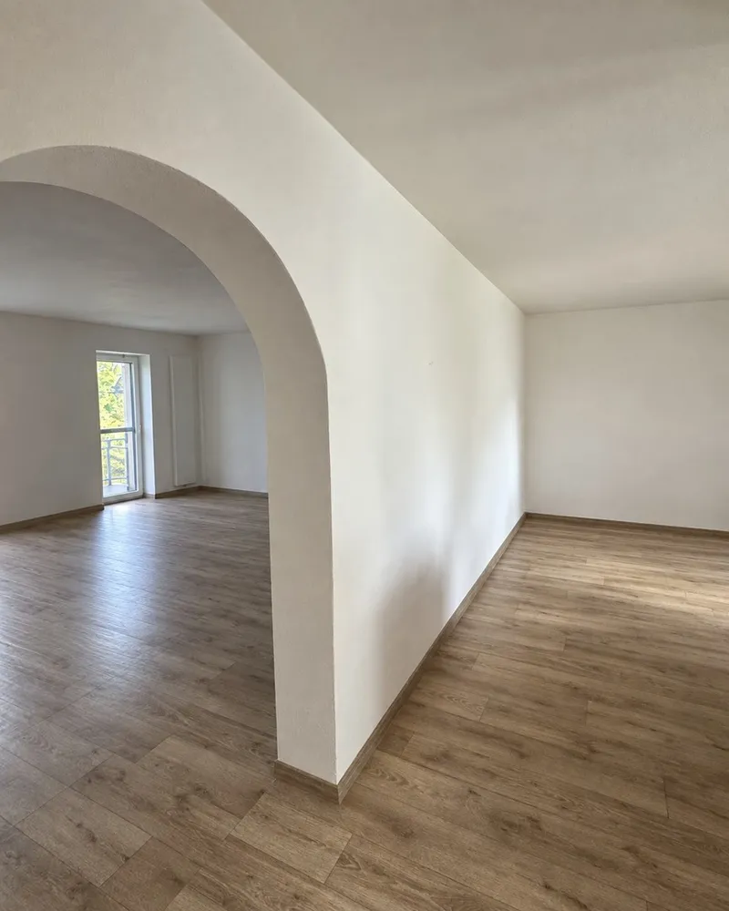4 Zimmer Wohnung mit 135 m² in Chemnitz – Bild 2