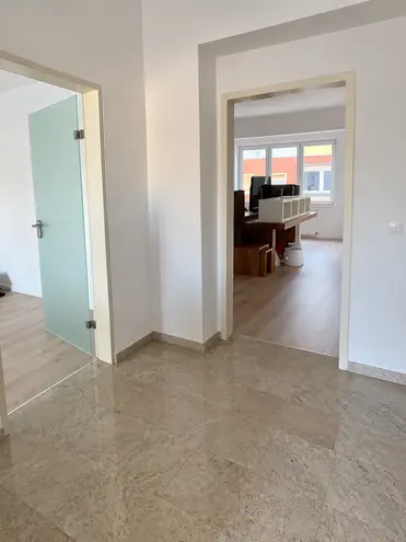 3 Zimmer Wohnung mit 100 m² in Düsseldorf – Bild 4