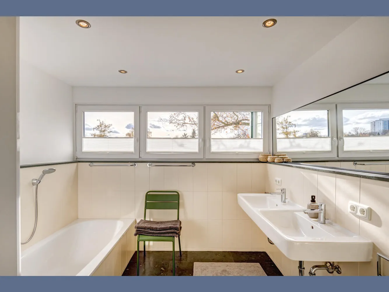 4 Zimmer Wohnung mit 180 m² in München – Bild 9