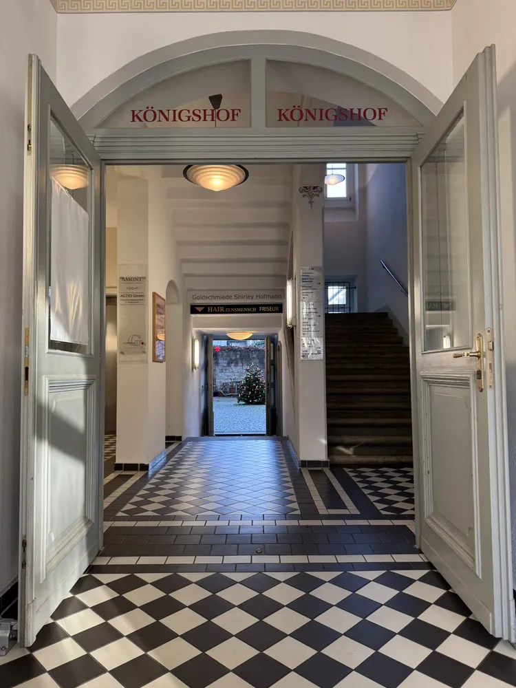 6 Zimmer Wohnung mit 125 m² in Dresden – Bild 3