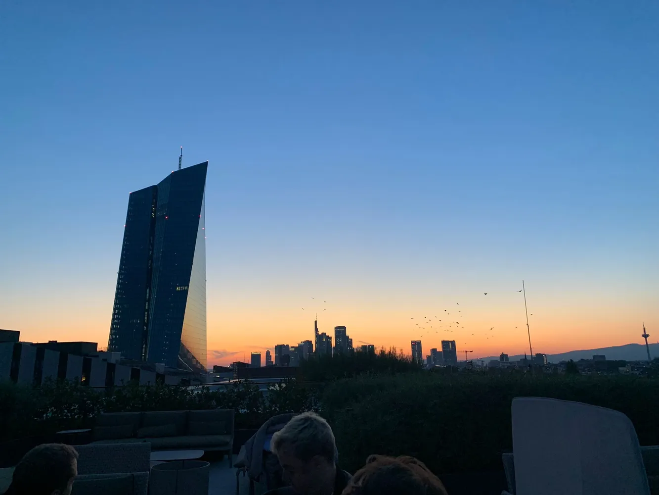 2 Zimmer Wohnung mit 65 m² in Frankfurt am Main – Bild 9