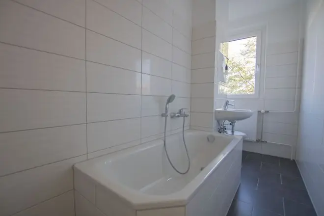 3 Zimmer Wohnung mit 60 m² in Halle (Saale) – Bild 2