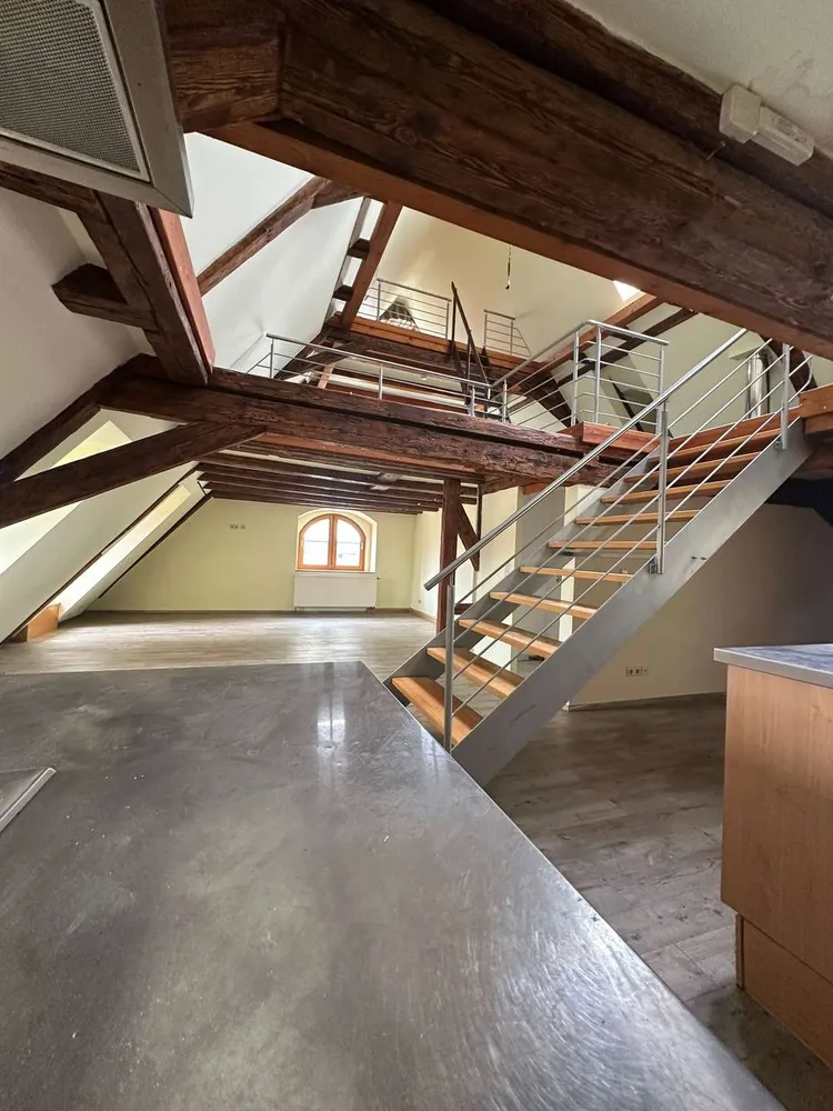 2 room apartment with 120 m² in Gotha – Photo 3