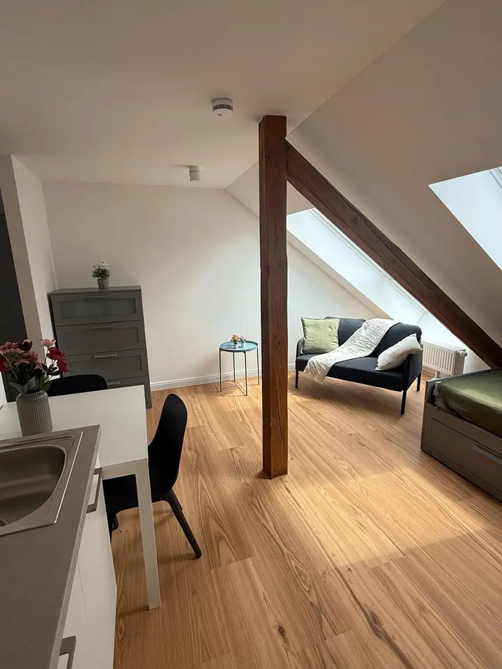 2 Zimmer Wohnung mit 17 m² in Erlangen – Bild 2