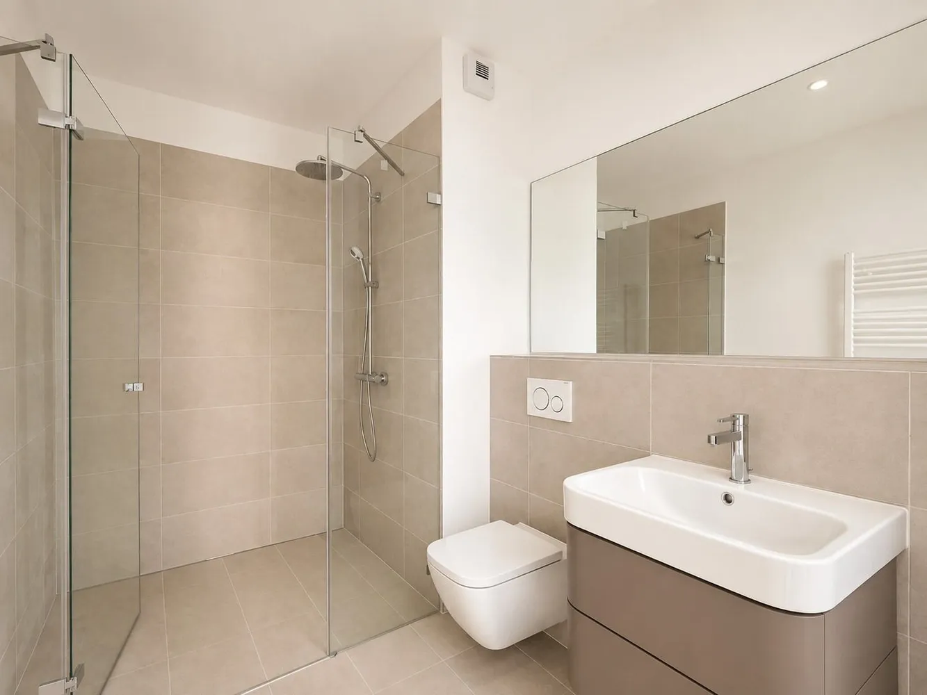 4 Zimmer Wohnung mit 104 m² in Düsseldorf – Bild 12