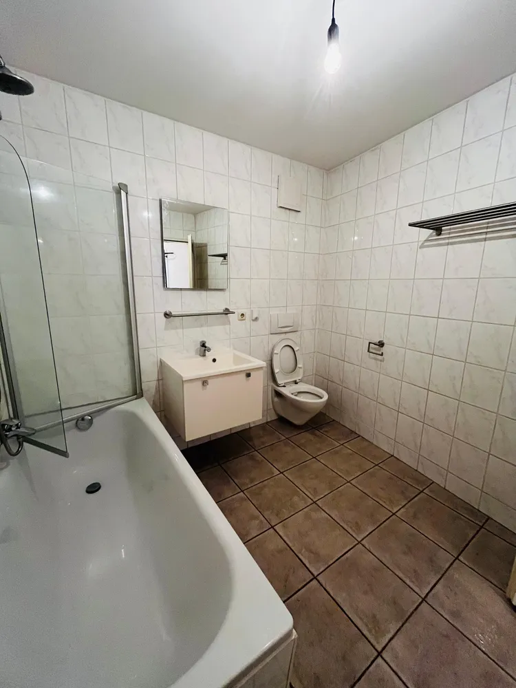 2 Zimmer Wohnung mit 80 m² in Hof – Bild 3