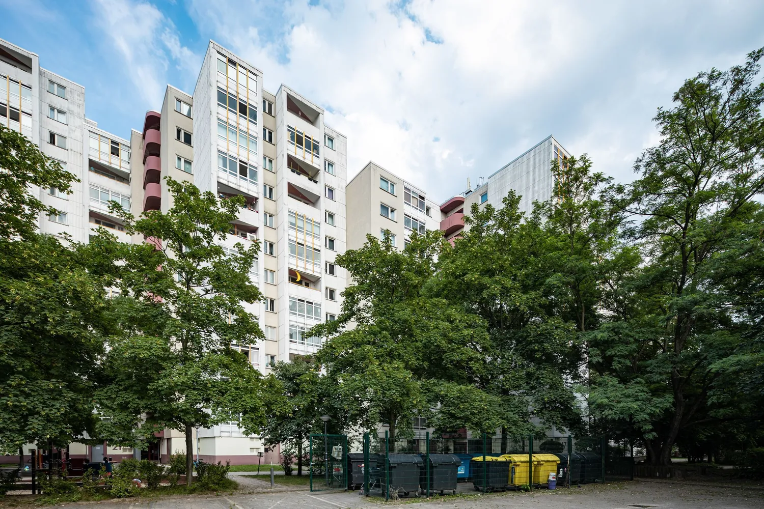 2 room apartment with 50 m² in Berlin – Photo 1