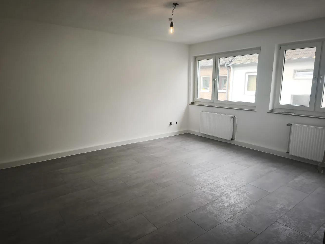 4 Zimmer Wohnung mit 82 m² in Köln – Bild 1