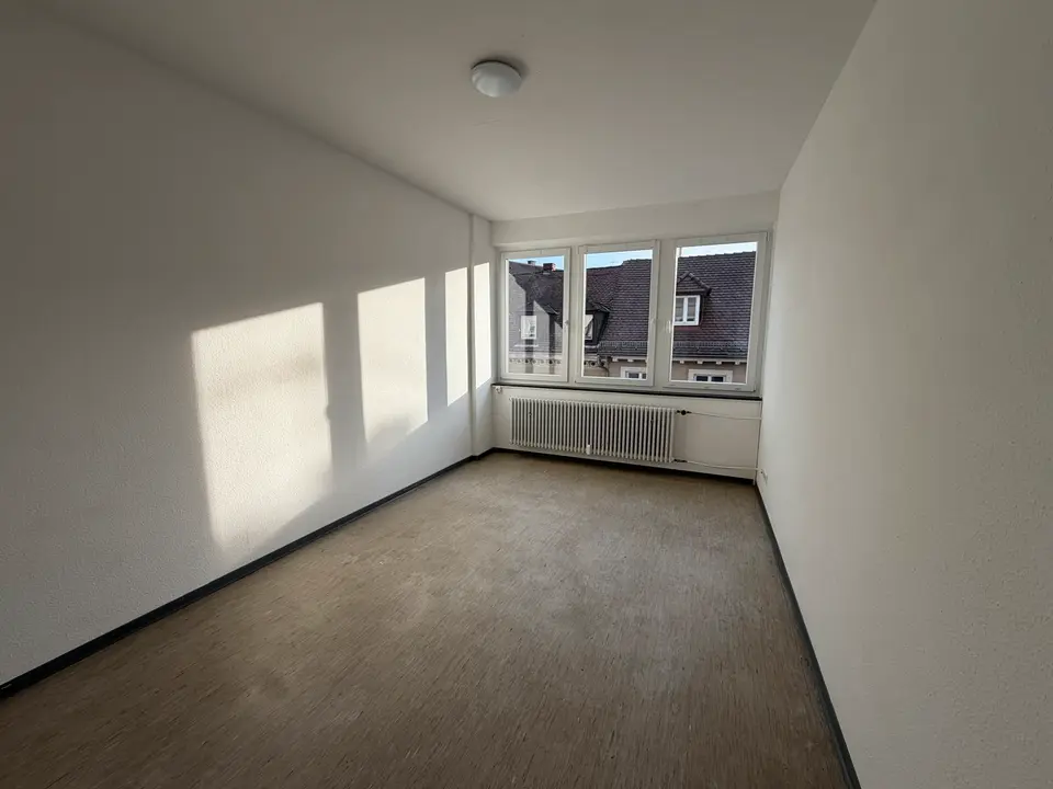 5 Zimmer Wohnung mit 40 m² in Karlsruhe – Bild 2