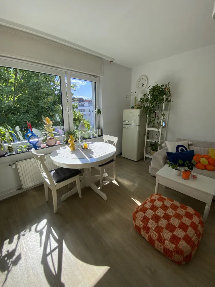 2 Zimmer Wohnung mit 50 m² in Karlsruhe – Bild 2