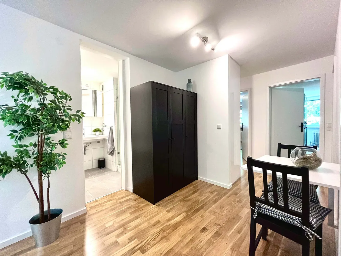 Shared room with 9 m² in Munich – Photo 4