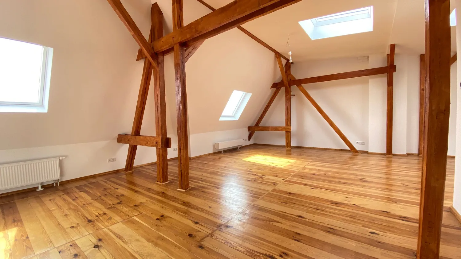 2 room apartment with 107 m² in Berlin – Photo 1