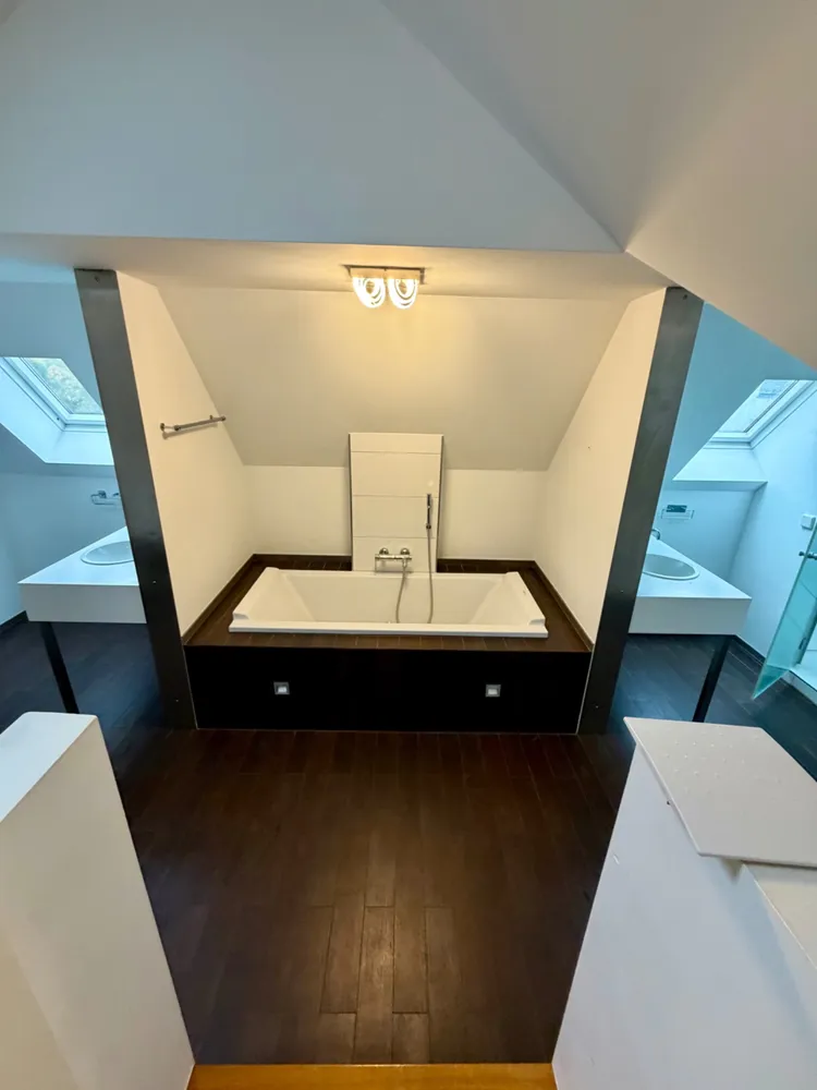 2 room apartment with 134 m² in Munich – Photo 4