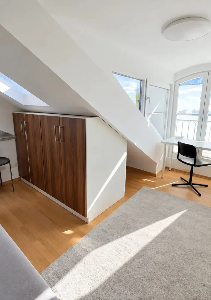 Shared room with 12 m² in Munich – Photo 2