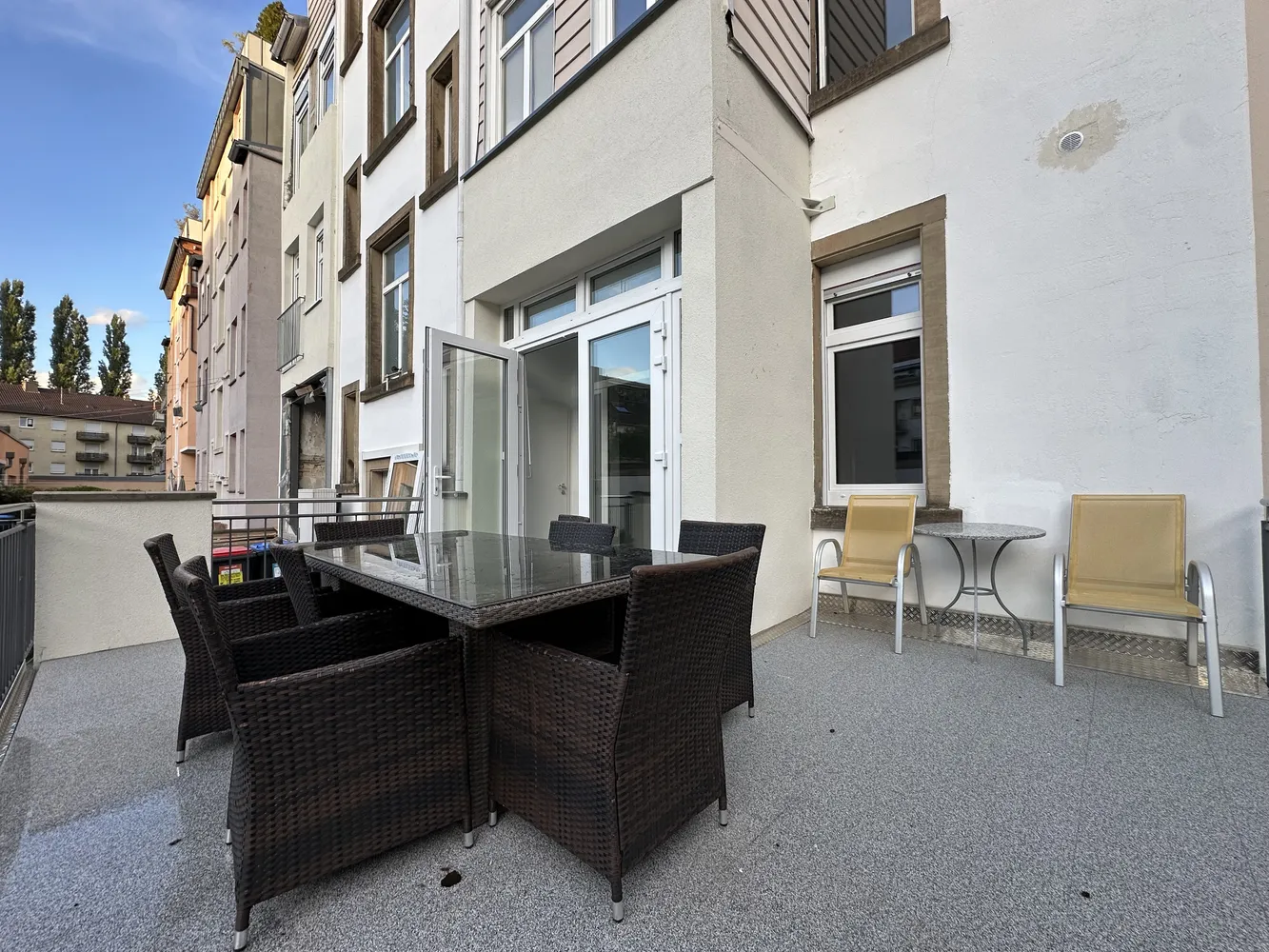3 Zimmer Wohnung mit 75 m² in Karlsruhe – Bild 2