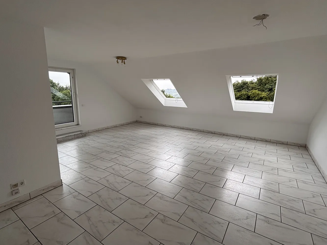 3 Zimmer Wohnung mit 110 m² in Wuppertal – Bild 3