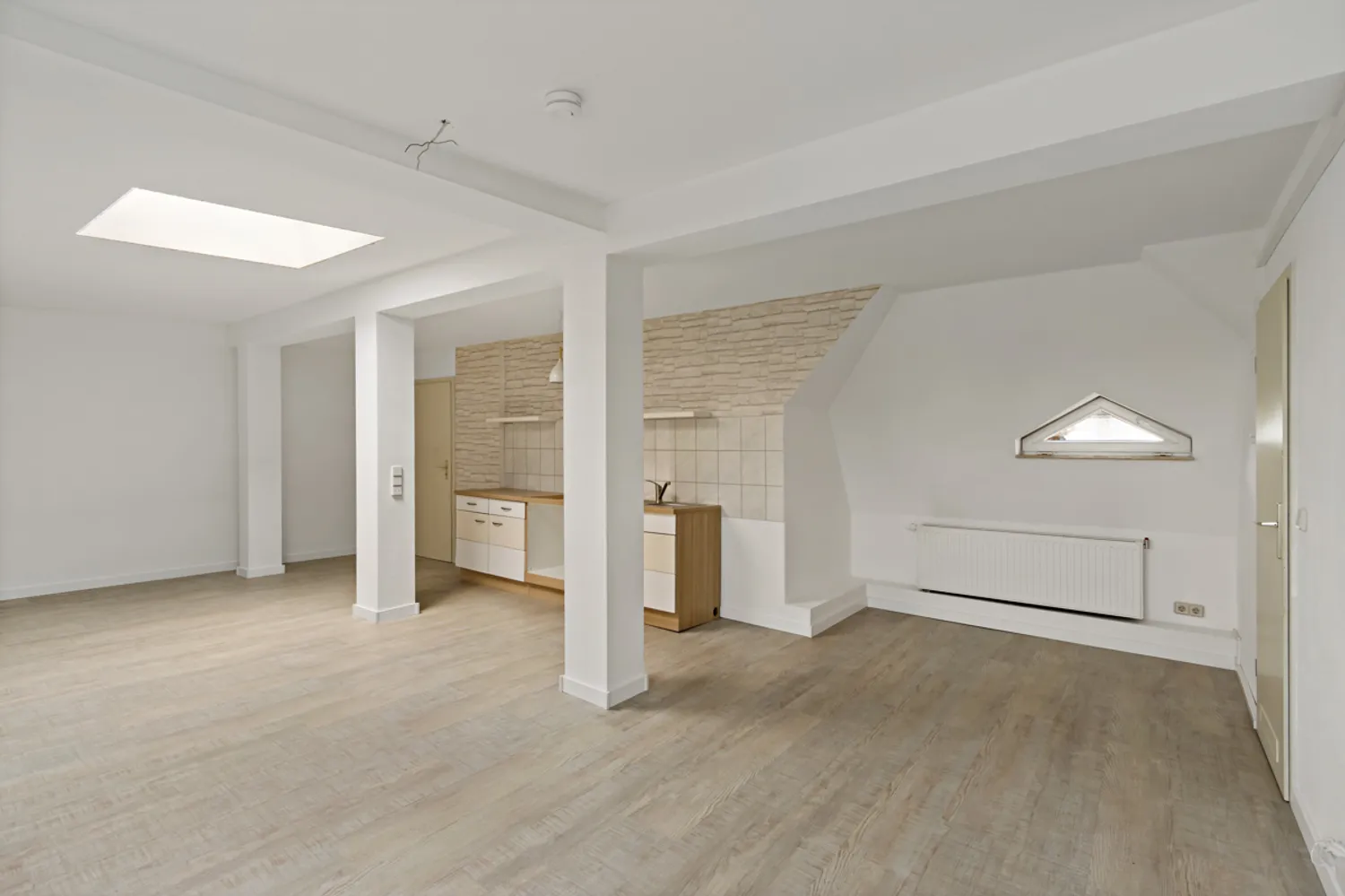 2 Zimmer Wohnung mit 90 m² in Halle (Saale) – Bild 3