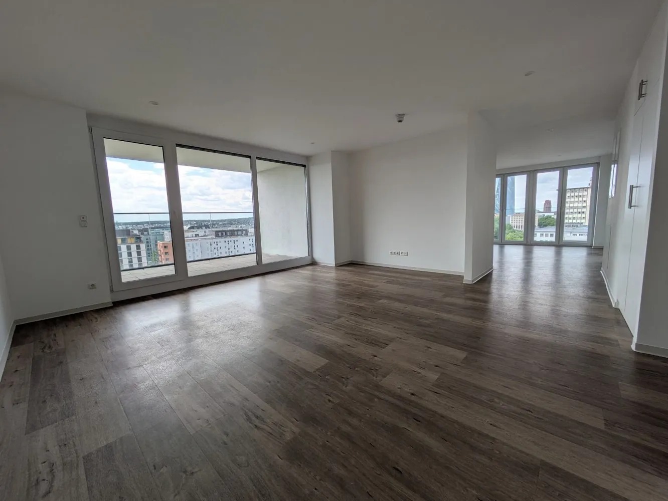 3 room apartment with 109 m² in Frankfurt am Main – Photo 1