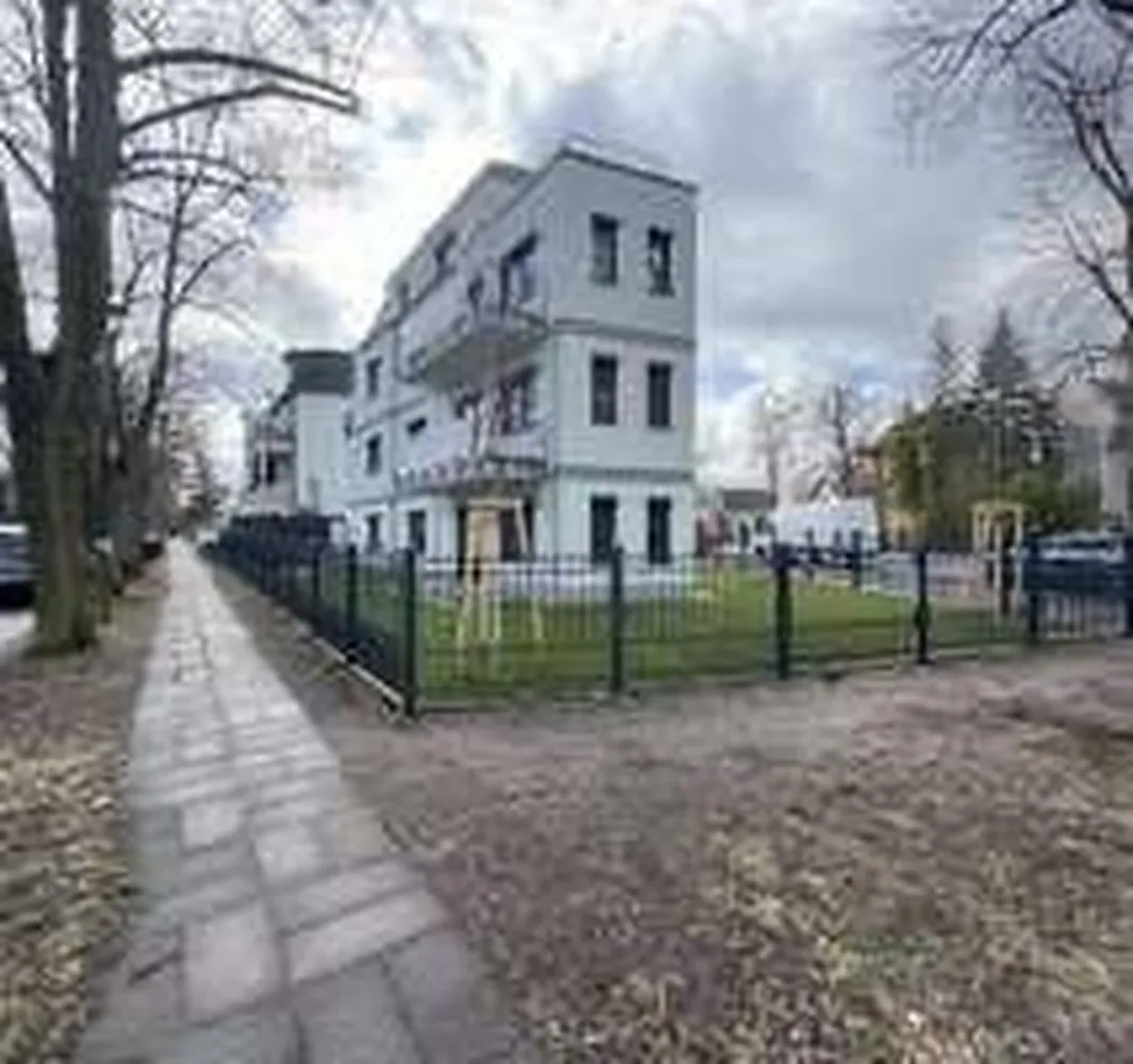 4 Zimmer Wohnung mit 143 m² in Berlin – Bild 5